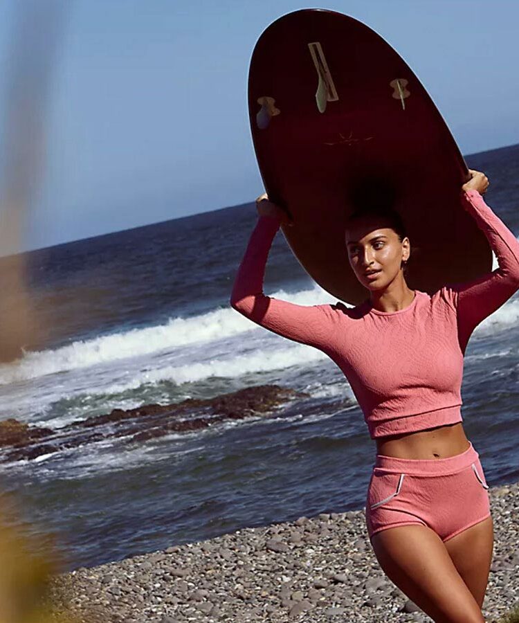 28 Best Women’s Rash Guards in 2023