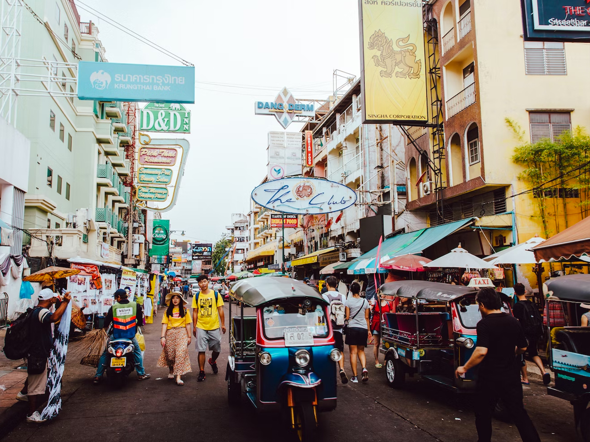 Bangkok, Thailand 2023: Outfits